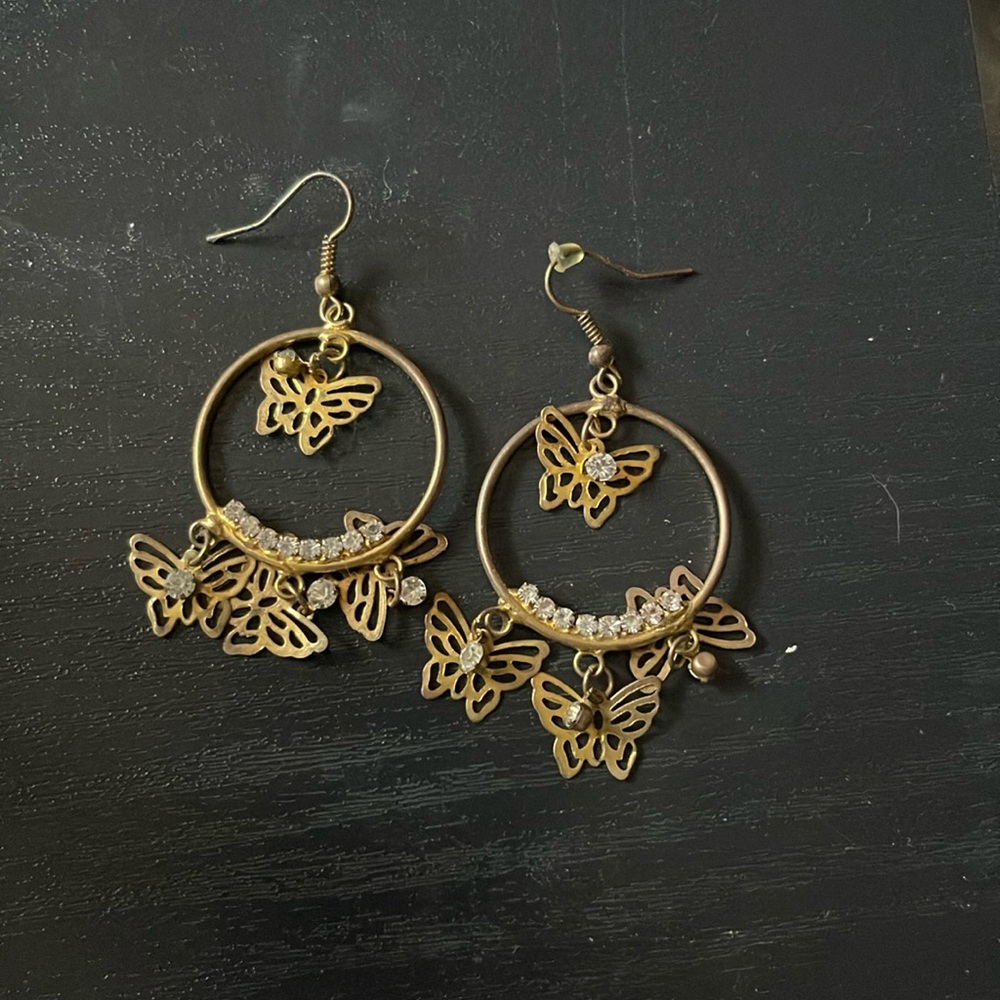 Gold earrings